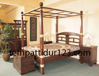 Tempat Tidur Kanopi Kaki Segi Lima