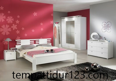 Set Kamar Cantik Minimalis Model Kupu-kupu