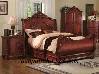 Pusat Furniture Jakarta Set Kamar Ukir Murah